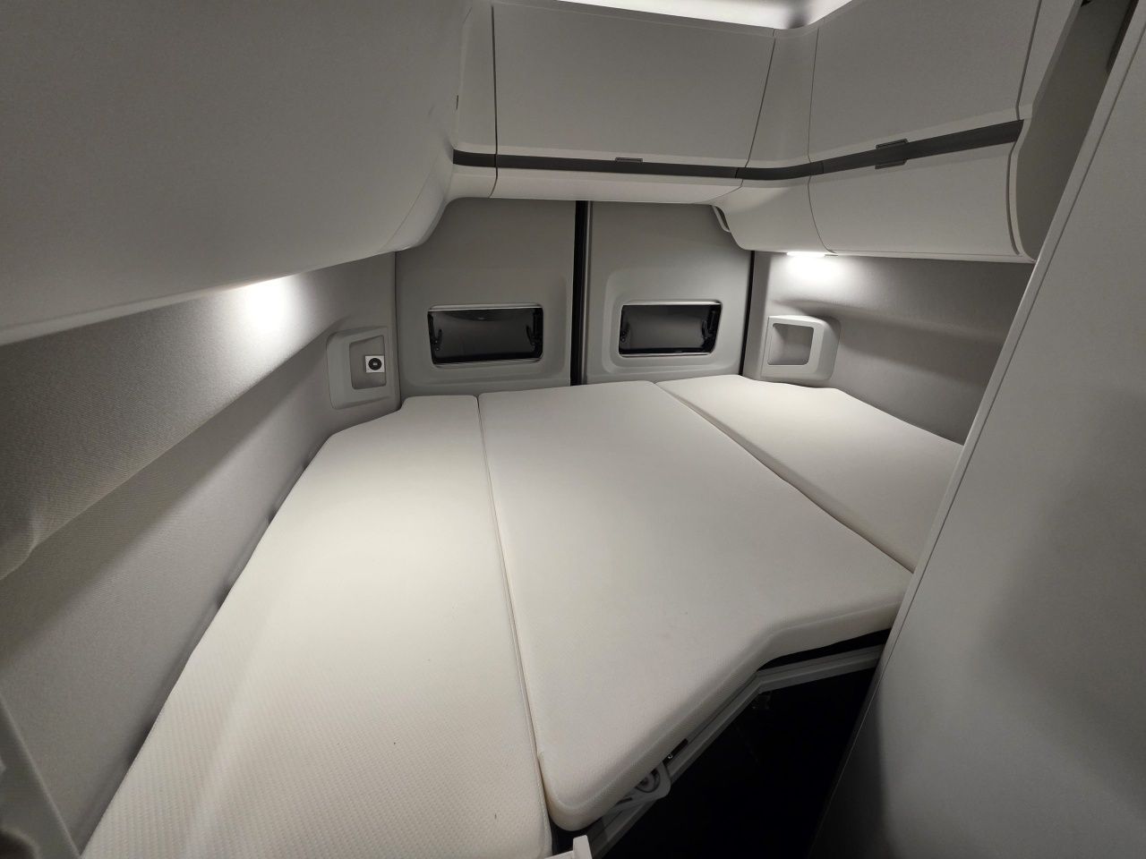 Aluguer Autocaravana VW Grande Califaliforni NOVA!