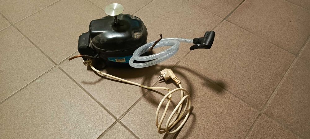 Kompresor z lodówki