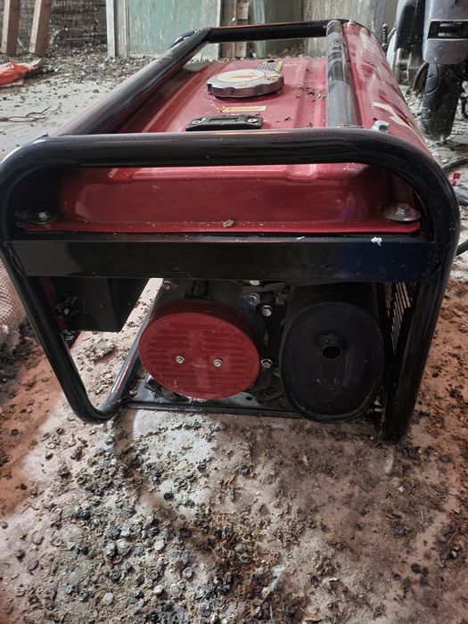 Генератор 3.0 Квт бензін/газ(пропан/метан)