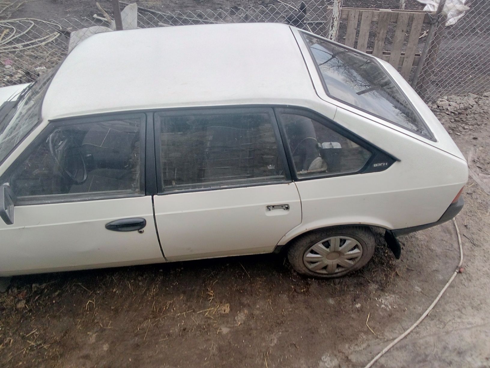 Продаю Москвич АЗЛК 2141