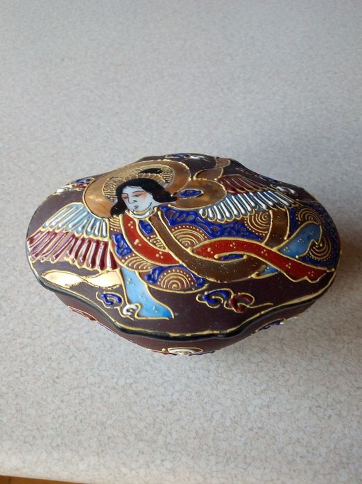 japońska porcelana puzderko pojemnik kasetka satsuma