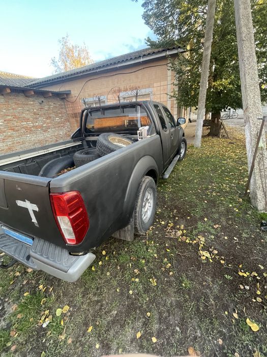 Продам нісан пікап наварои