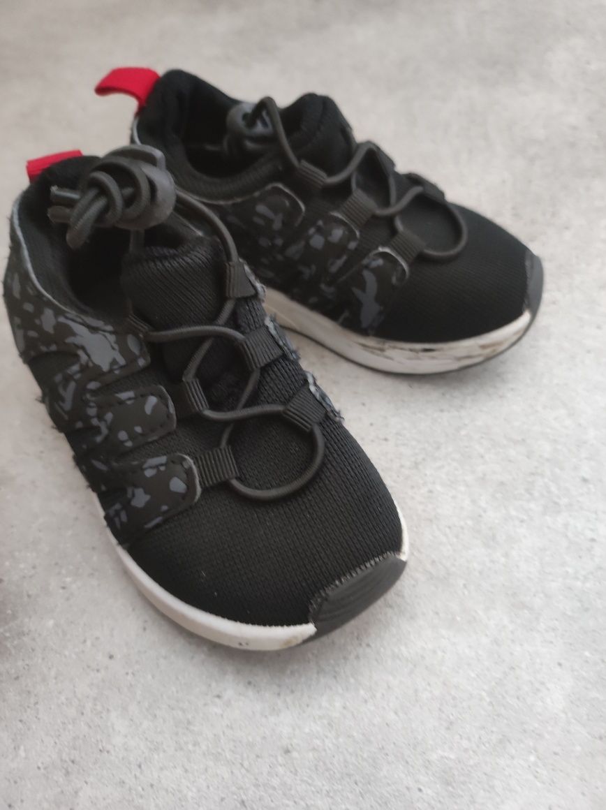 Adidasy dla chłopca r.22