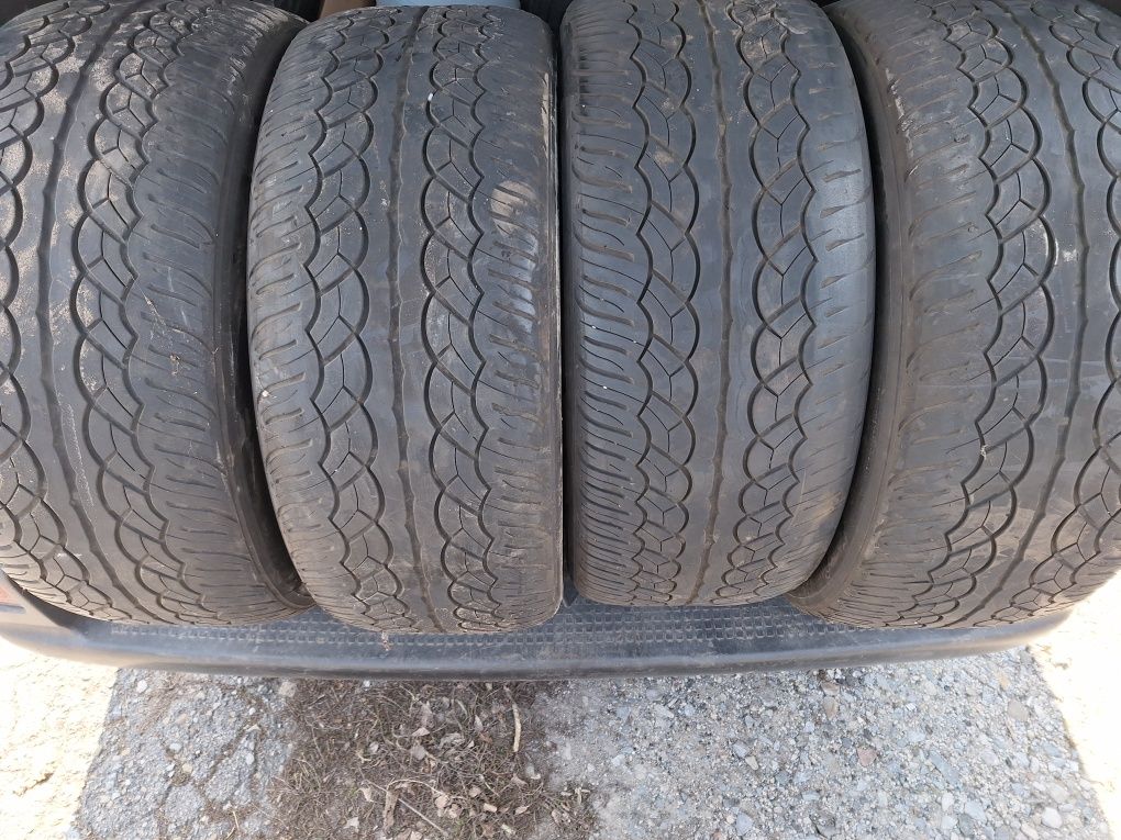 Продам резину 275/45 R20