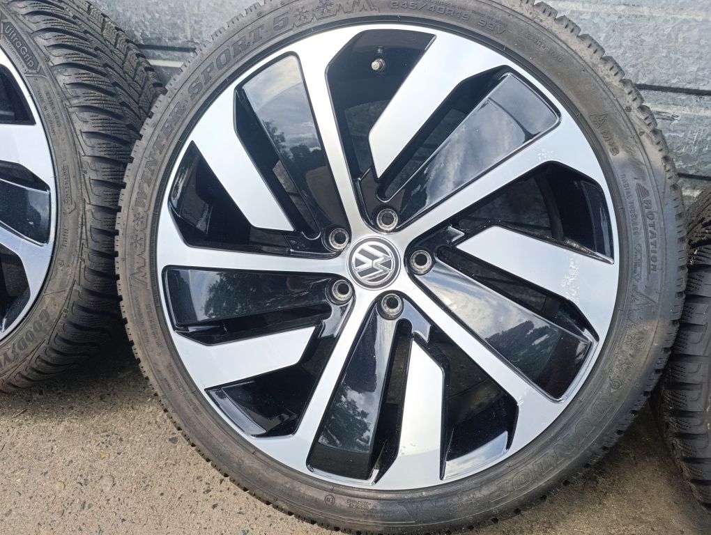 Volkswagen Arteon Passat R line felgi 19 cali z Niemiec ładny stan