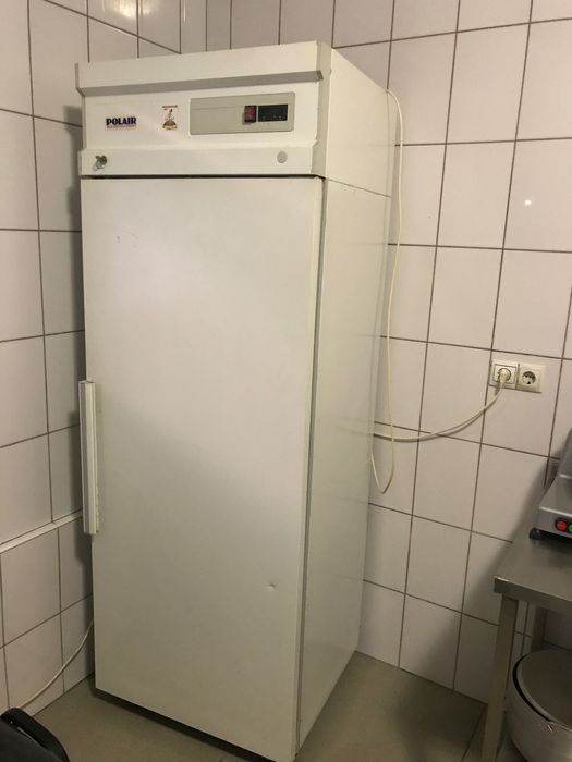 Холодильник промисловий