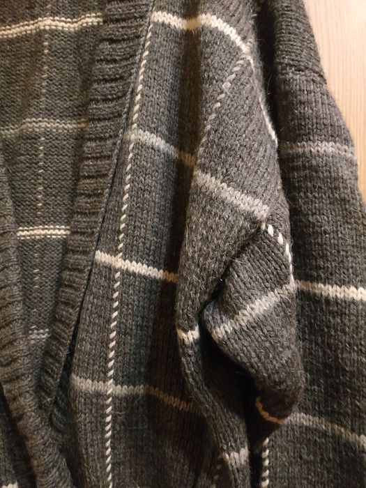 Жакет женский вязаный.ручная вязка,очень красивый.натуральная шерсть