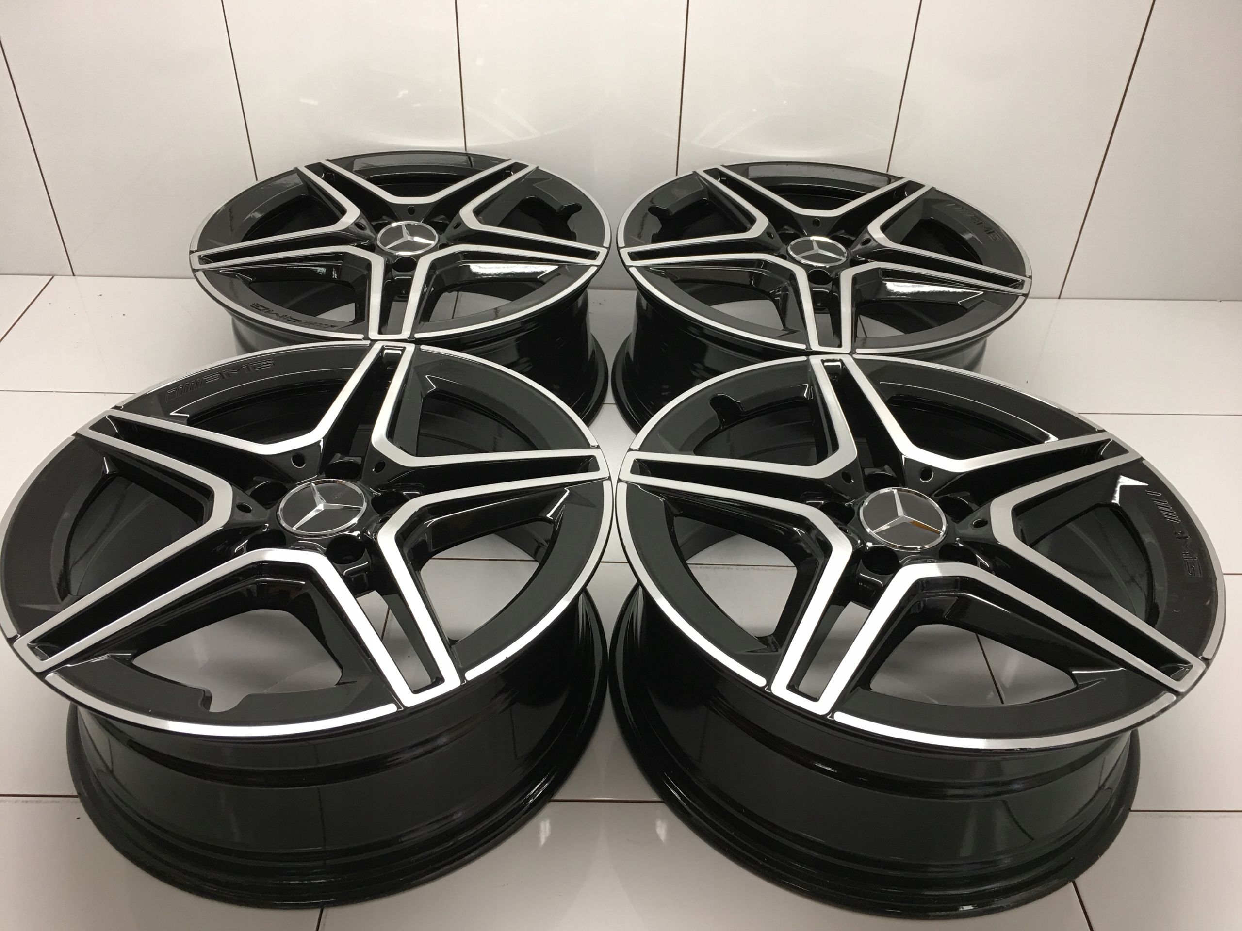 Felgi 18 Mercedes c Klasa Amg 205 7,5 ET44 8.5 49 idealne