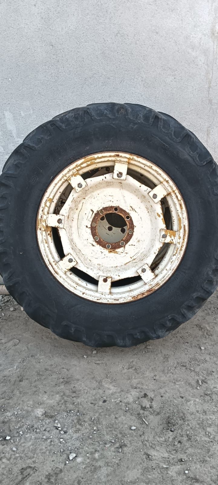 Felgi koła r 38 przestawne pełne r 38 zetor Ursus MF Renault fendt
