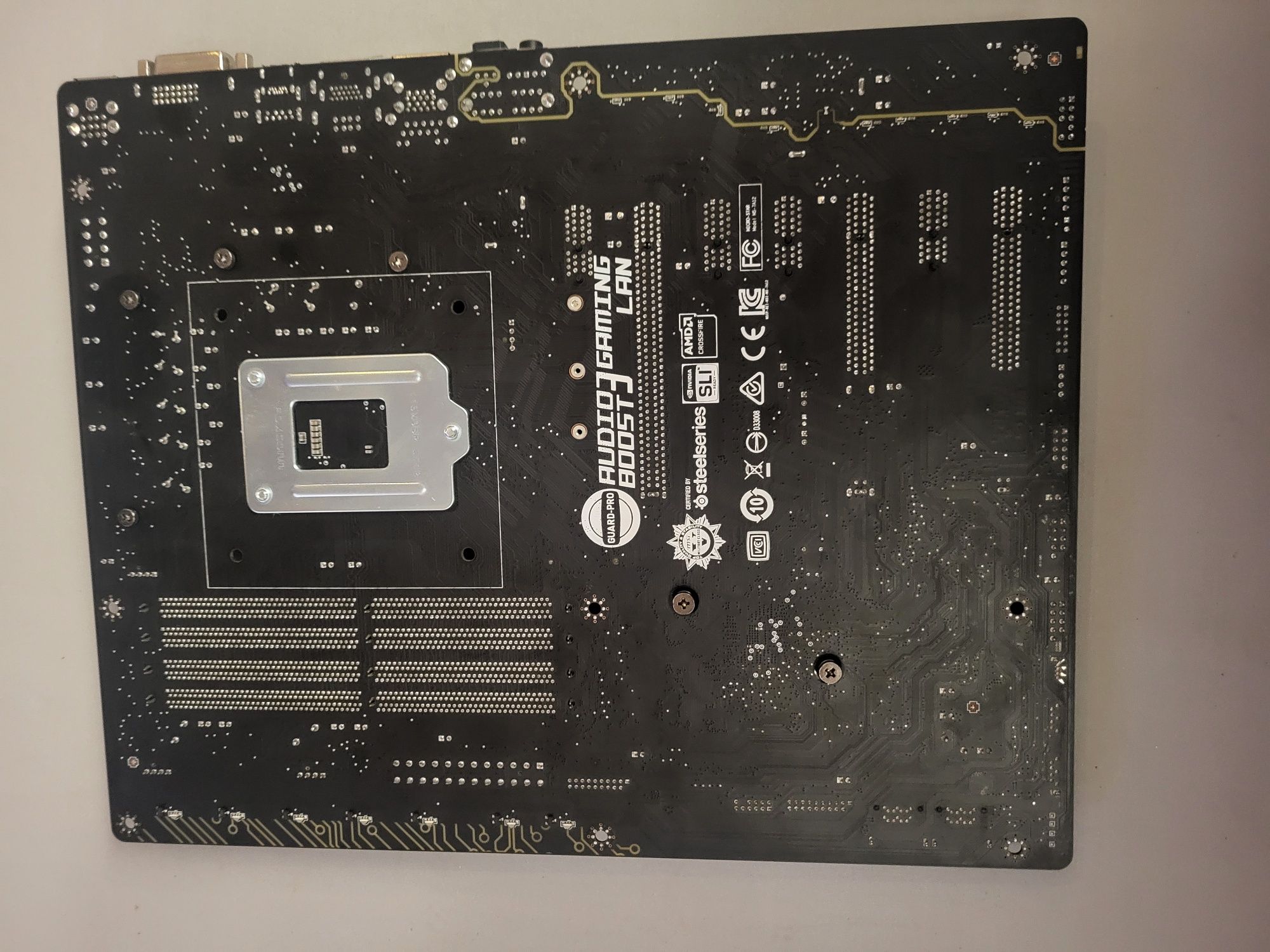 Sprzedam uszkodzona Płyta Główna MSI Z170A GAMING PRO CARBON