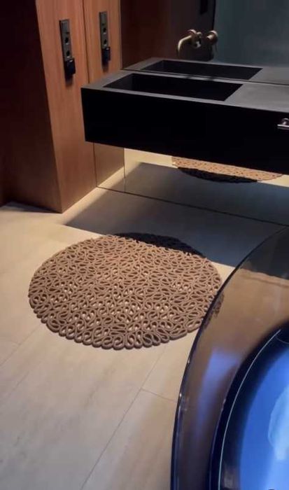 Дизайнерській килим "Забаганка" ручної роботи бренду IVANKA