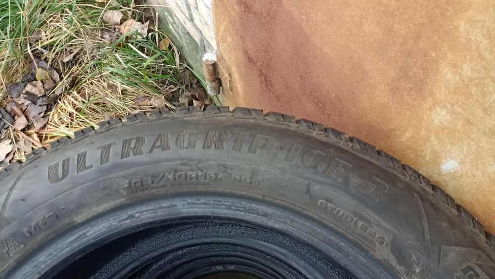 Шини Goodyear ultragrip ice 2 205/60 R16