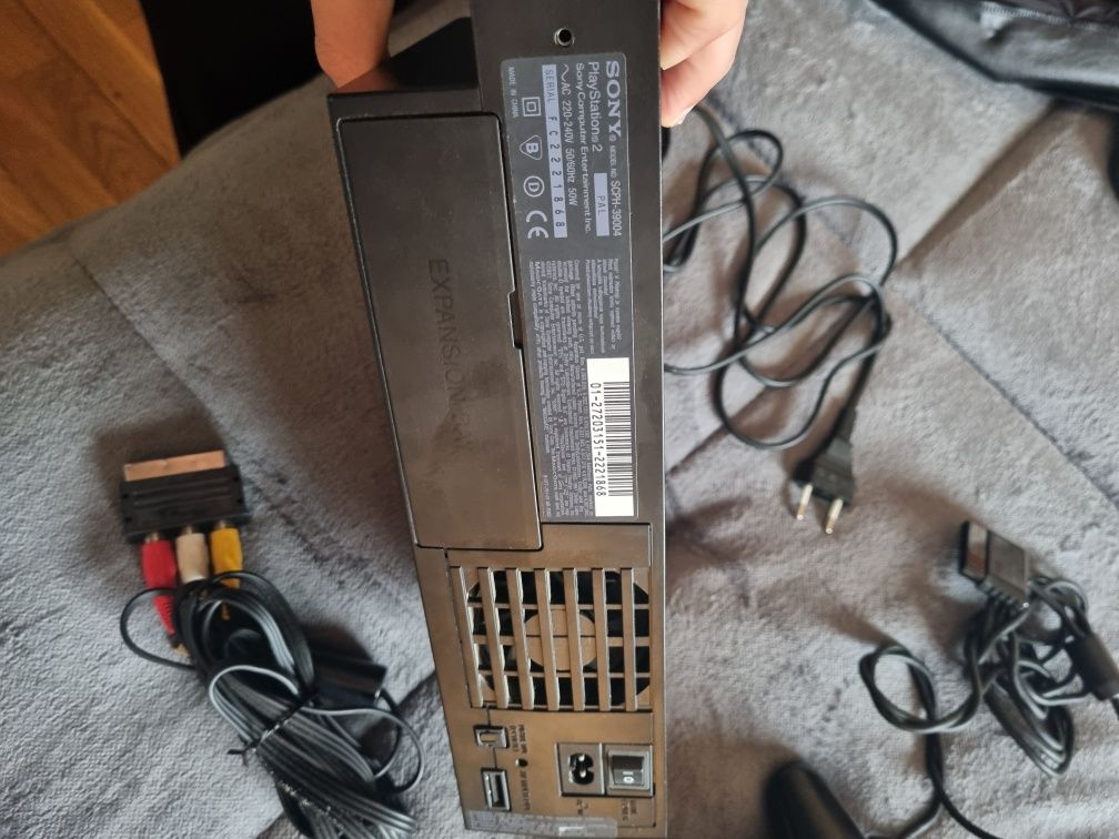 Consola playstation 2 + cabos + comando
