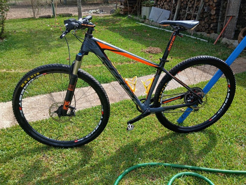 Bicicleta scott scale 930.