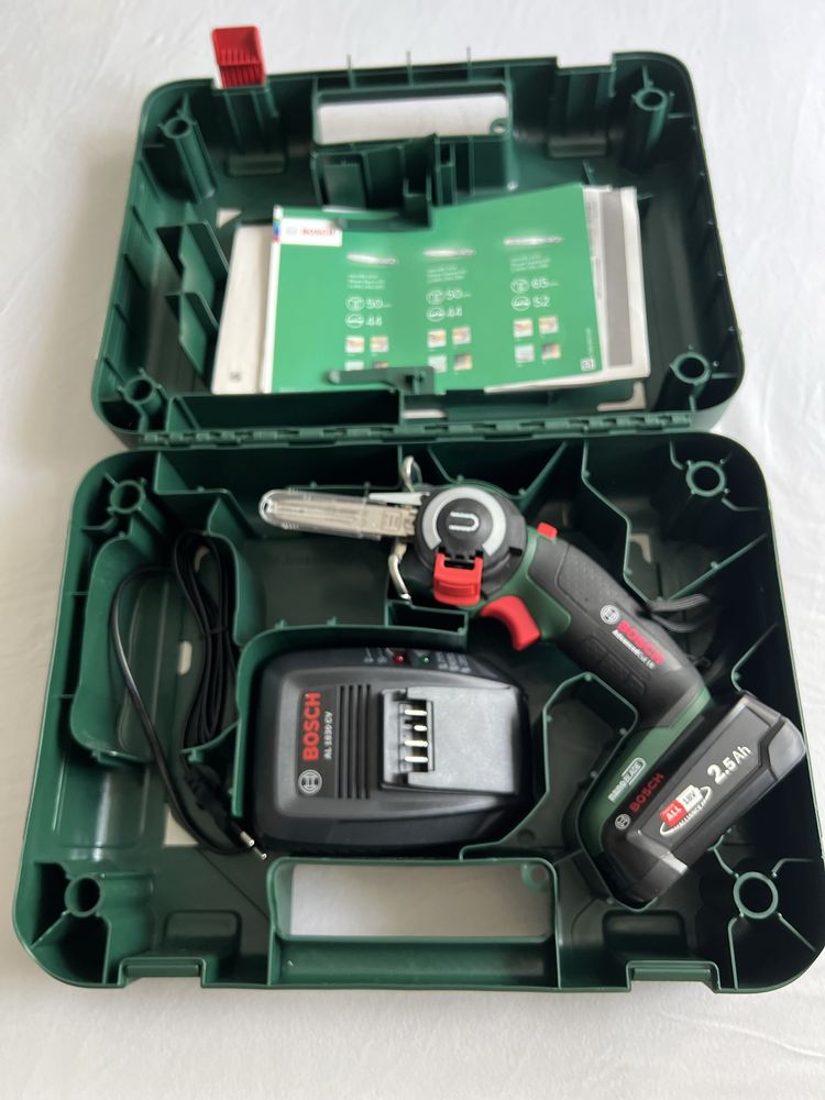 Wyrzynarka Bosch AdvancedCut 18