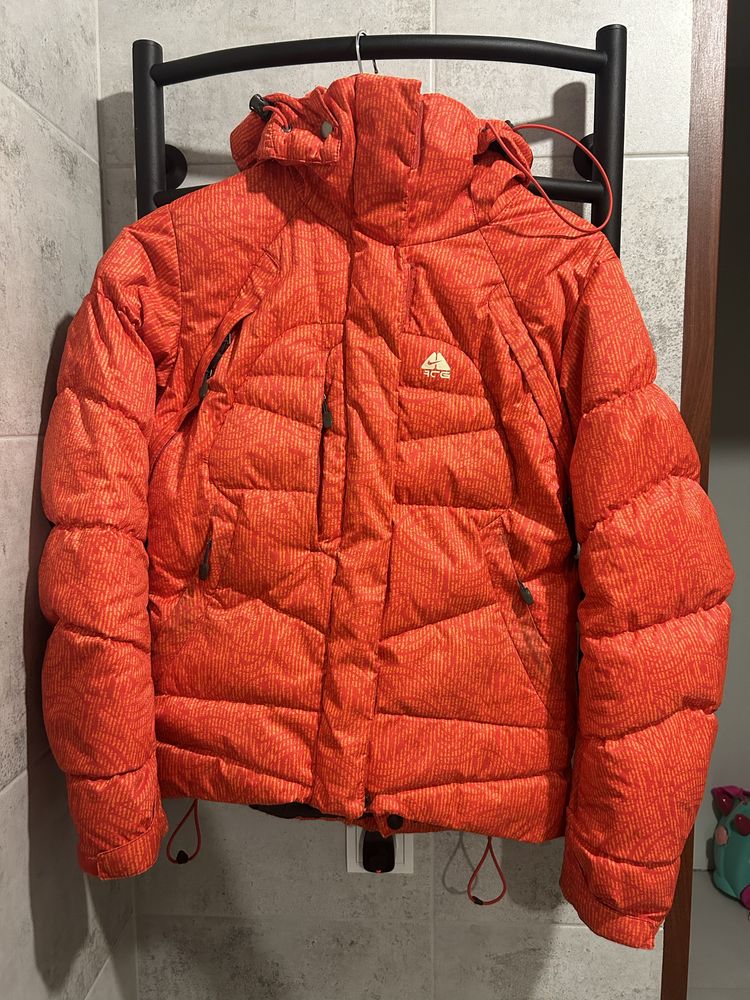 Пуховик Nike ACG