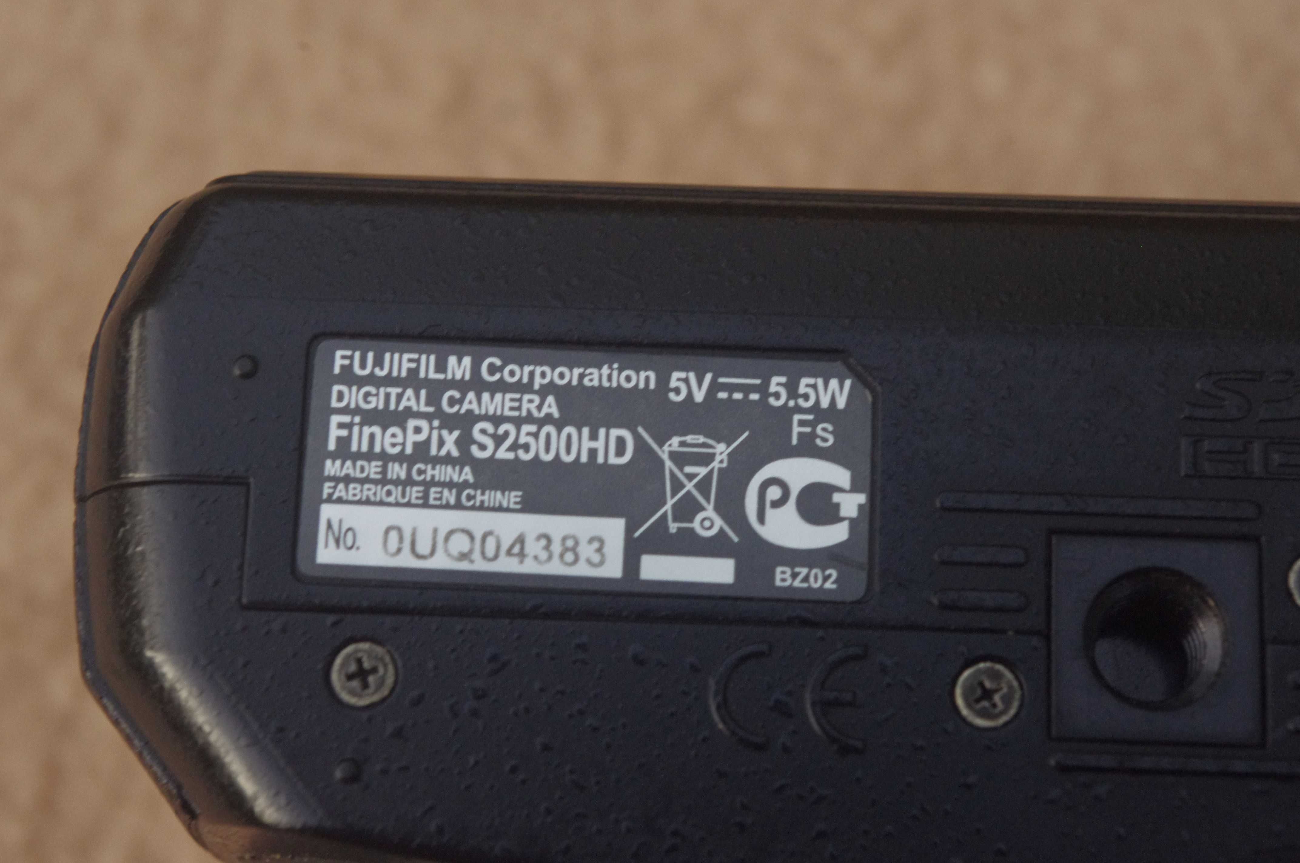 Fujifilm PinePix S2500HD цифровой зум-фотоаппарат псевдозеркалка