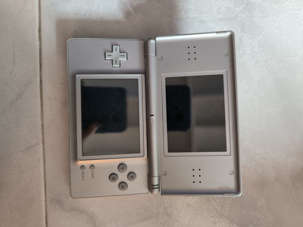 Nintendo DS Lite e jogos