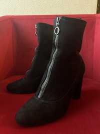 Botas pretas bershka 38