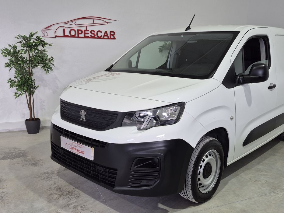 Peugeot Partner 1.6HDI - 140.000KM - 3 LUG. | GARANTIA | NACIONAL