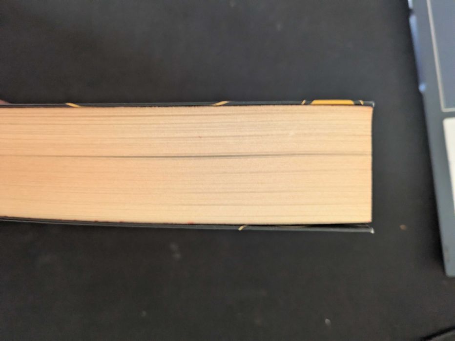 Os Seis de Atlas, Olivie Blake