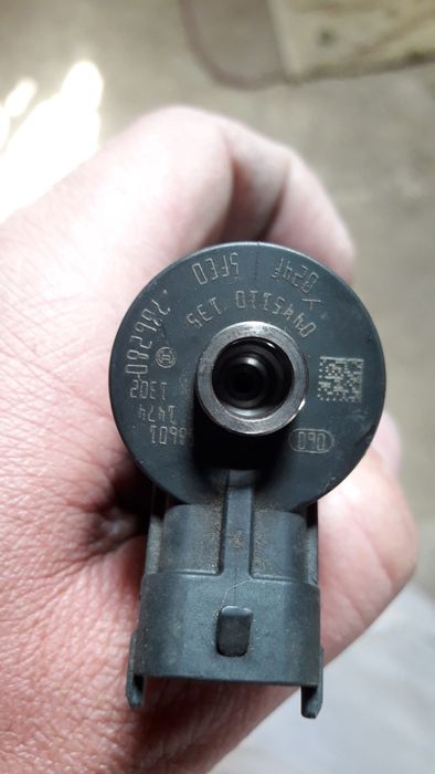 Sprzedam wtryskiwacze do  peugeot 206 DARMOWA DOSTAWA ,307 firmy Bosch