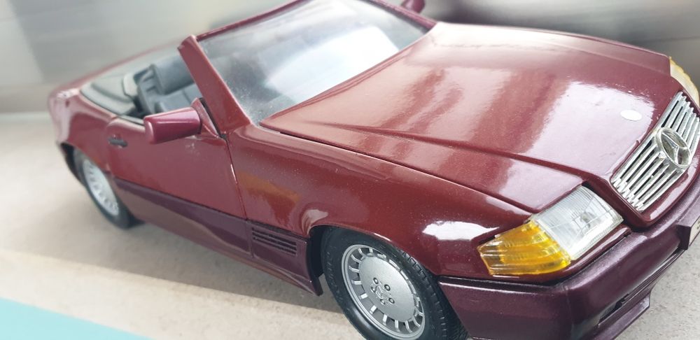 1/18   MERCEDES e LEXUS