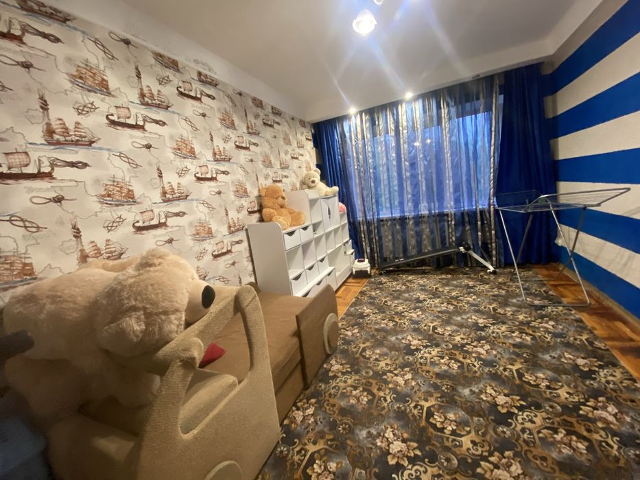 Оренда 2к. квартири по вул. Парамонова.