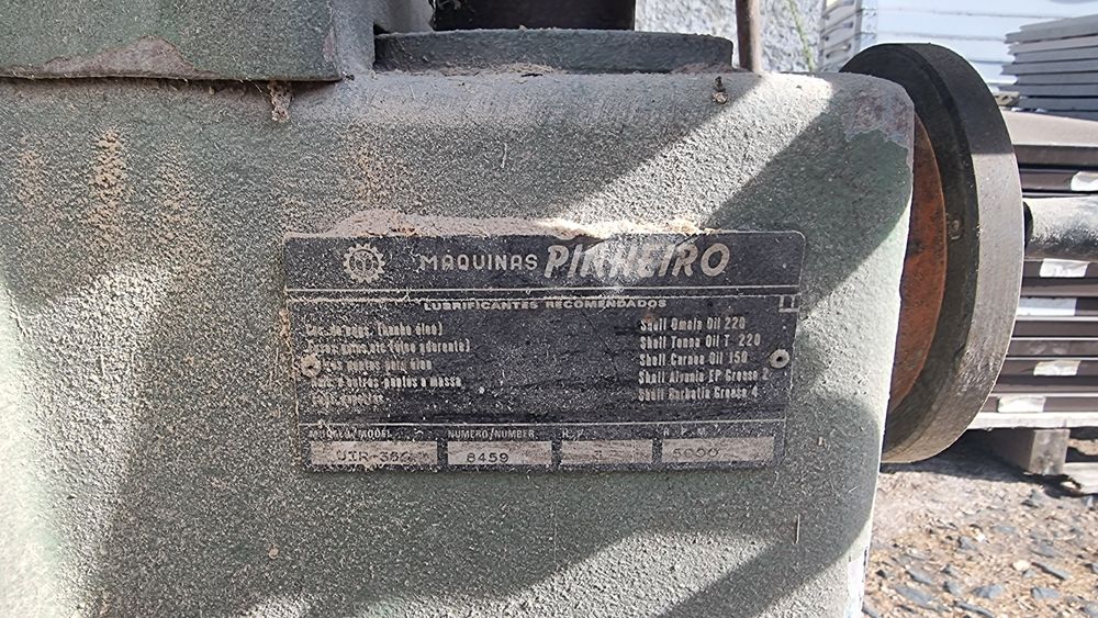 Maquina Combinada de Madeira UIR-350