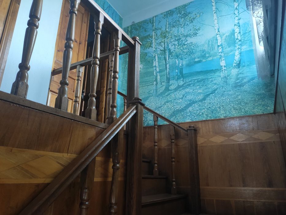 Будинок двоповерховий цегляний.