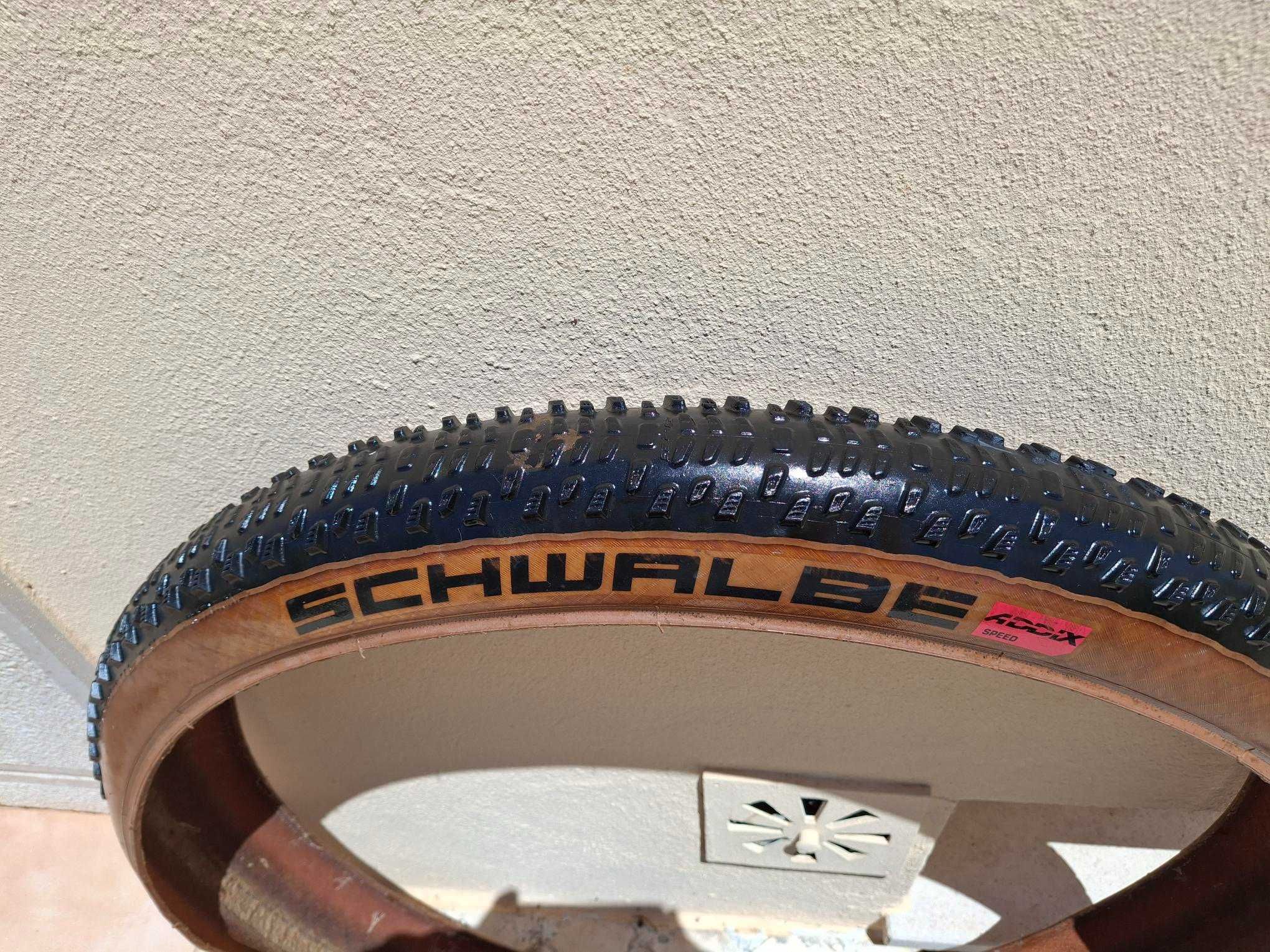 Pneu BTT usado a 60%,tam.29x2.25/Schwalbe Racing Ralph (tubeless-easy)