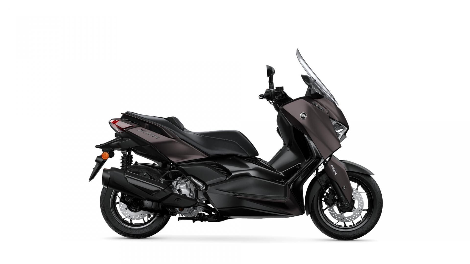 Yamaha X-max Tech MAX + model 2025 podgrzewana kanapa oraz manetki