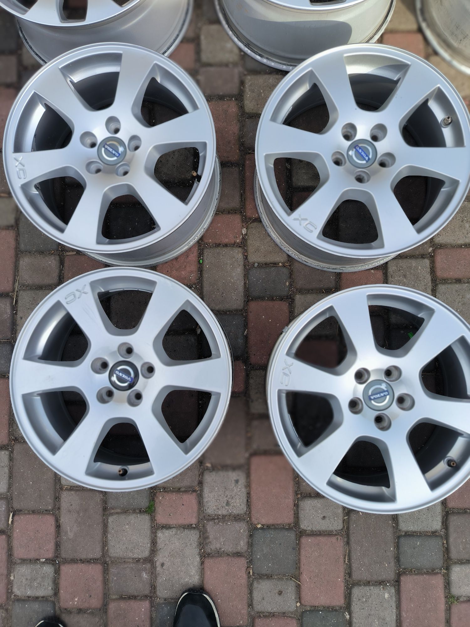 Felgi aluminiowe 17 VOLVO XC60 XC70 XC90 S60 V60 C30 V40 V50 - 5x108