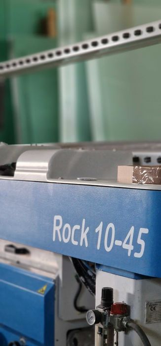 Máquina Neptun Rock 10 - 45 para arestar vidro