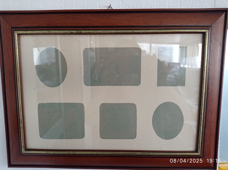 Moldura de parede para fotos