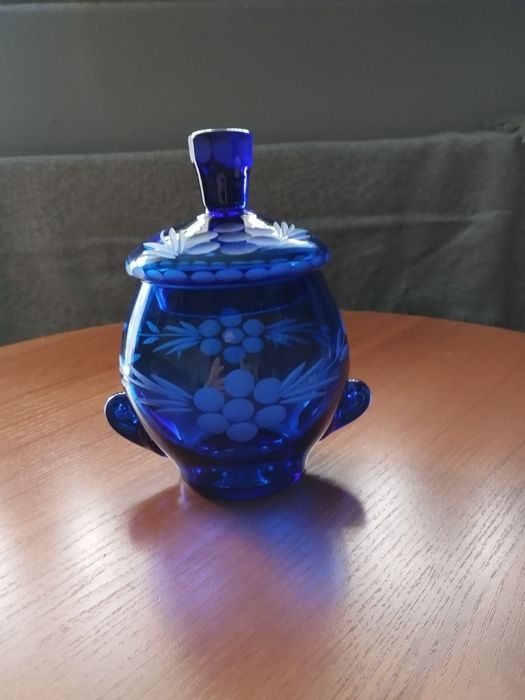 Cukiernica rżnięte szkło kobalt