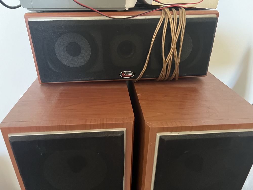 Zestaw glosnikow z odtwarzaczem YAMAHA + subwoofer  magnat