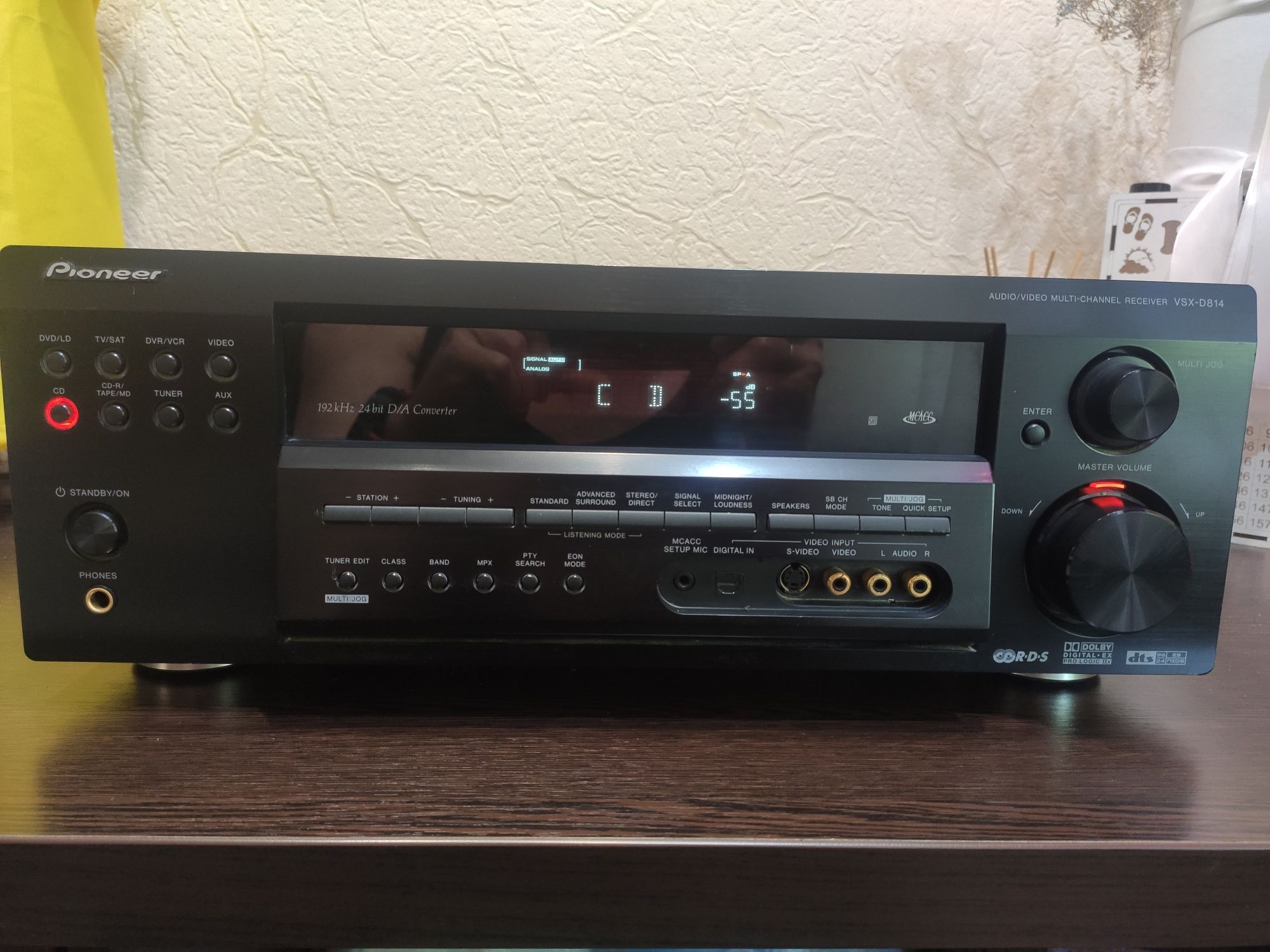 AV ресівер Pioneer VSX-D814