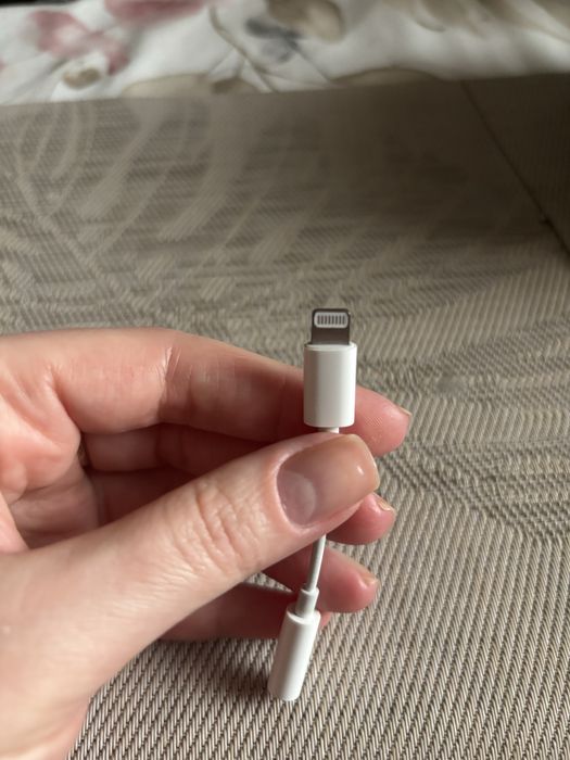 Перехідник аудіо Apple Lightning - 3,5 mm