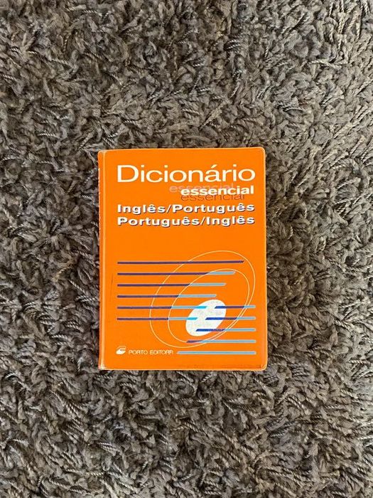 Dicionário Essencial - Inglês/Português, Português/Inglês