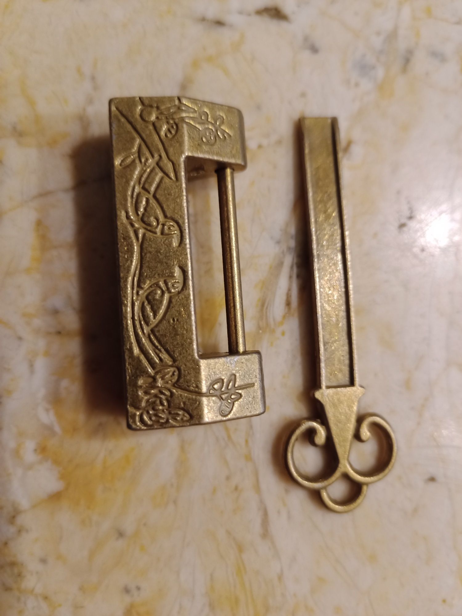 Cadeados para guarda jóias ou diários