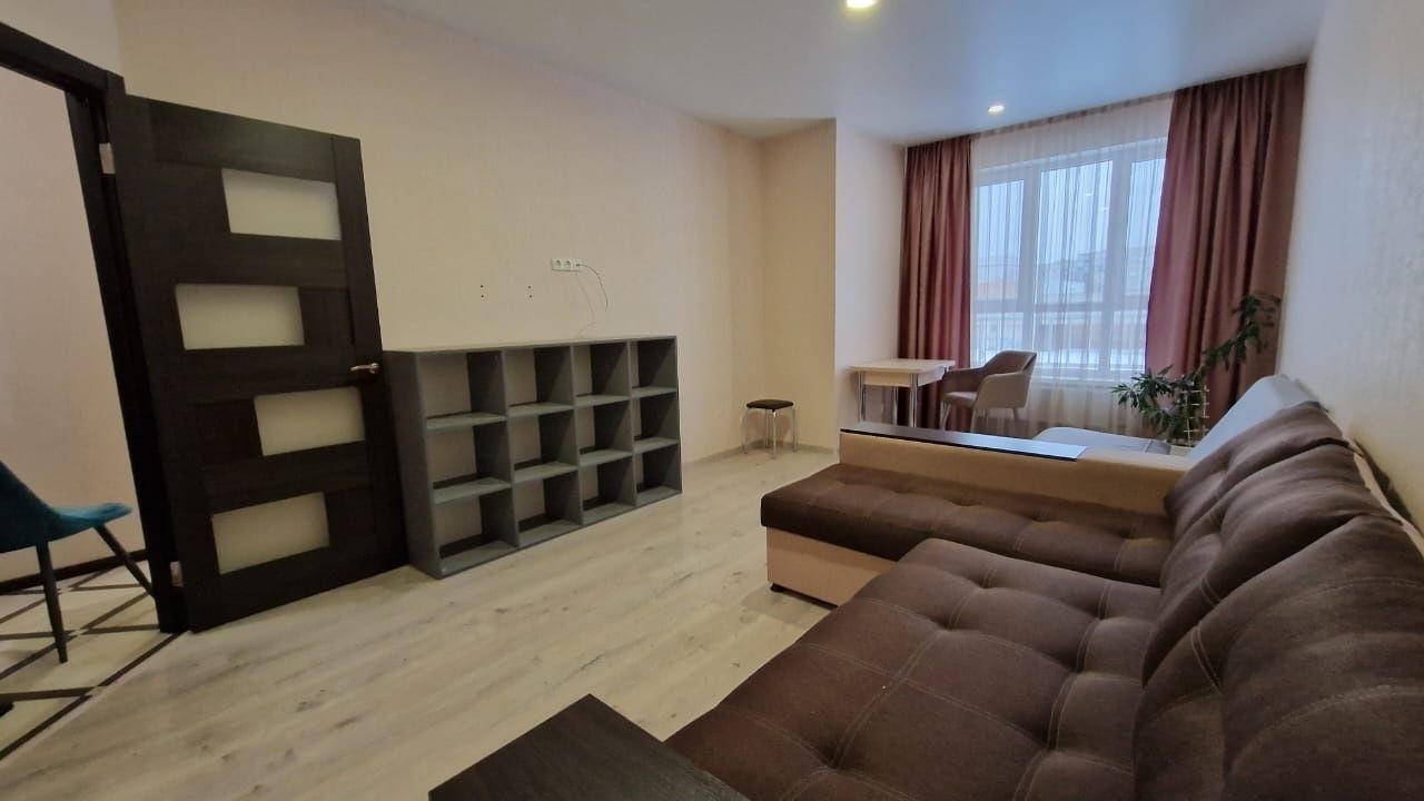 Сдам одно комнатную квартиру в новом доме 602 м.р.Харьков.