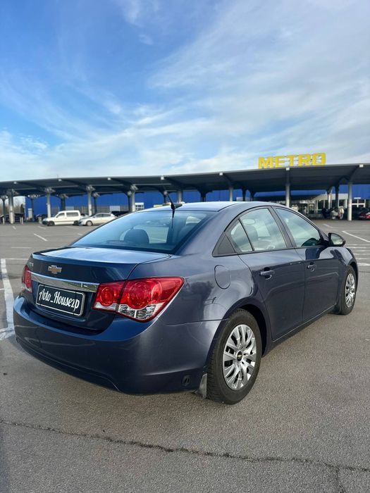 Продам Chevrolet Cruze