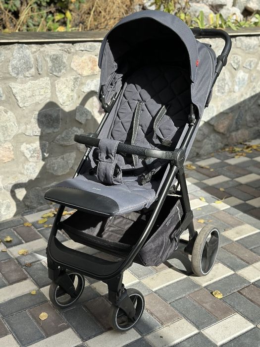 Продам дитячу коляску Carrello Bravo