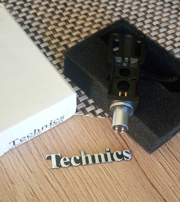 Headshell Technics  / - plus emblemat /
