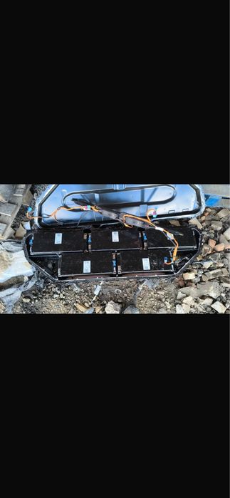 батарея в розборі, ячейки Е трон 95 квт