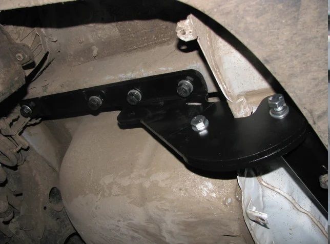 Фаркоп Toyota Rav4 (2013-2018). Прицепное Тойота Рав 4 + Электропакет