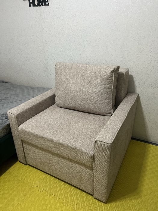 Продам розкладне крісло