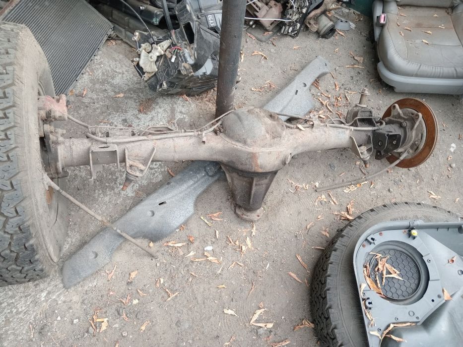 Задній міст ісузу трупер 3.0 механіка