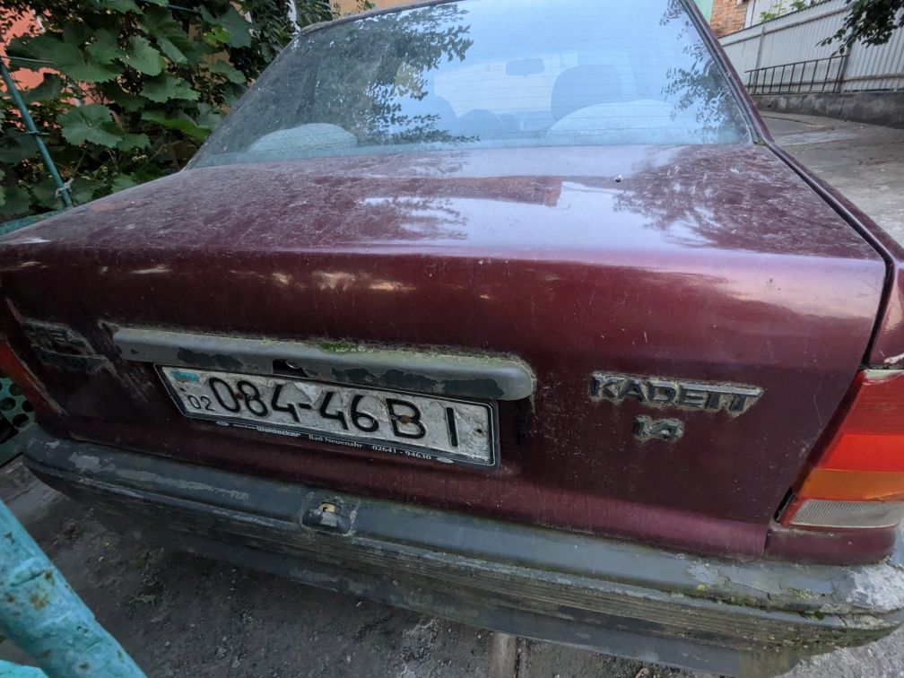ОПЕЛЬ Кадет  1.4